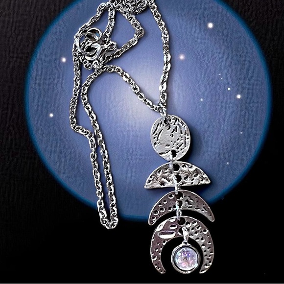 Silver toned Crescent Moon Phases Pendant Necklace Choker 15.5” - Picture 10 of 17